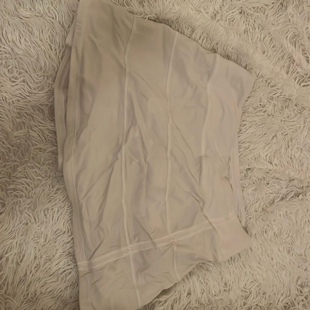 White lulu lemon skirt  (FEEL FREE TO MAKE OFFERS)